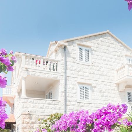 Apartments Barba Petra Dvori Сумартін Екстер'єр фото
