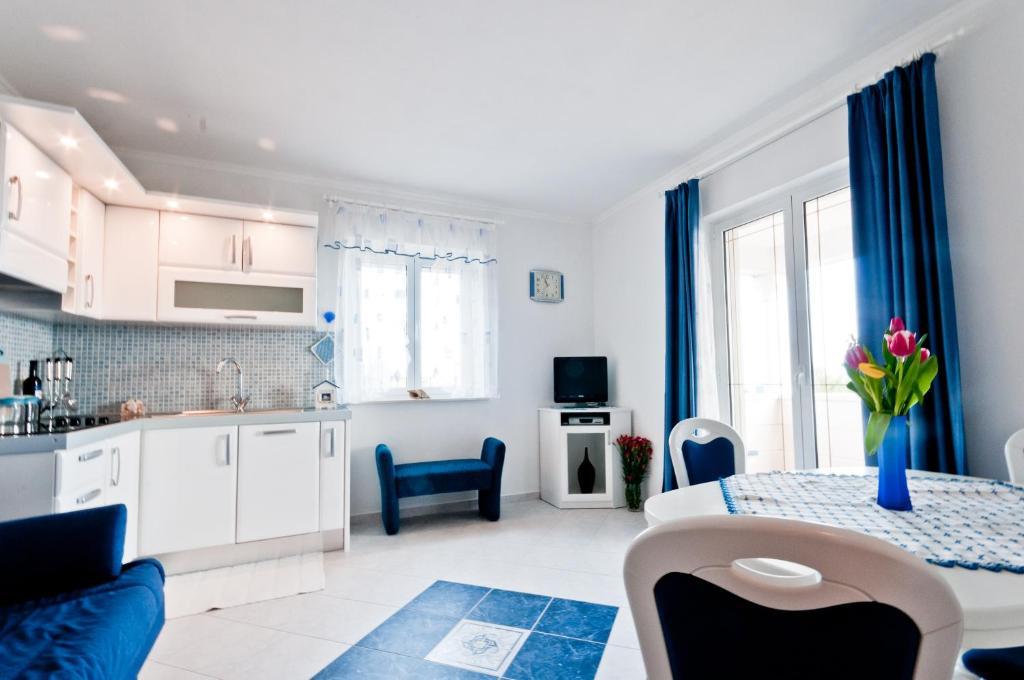 Apartments Barba Petra Dvori Сумартін Номер фото