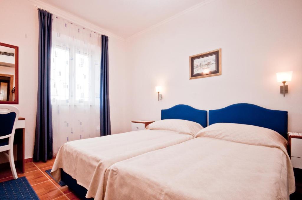Apartments Barba Petra Dvori Сумартін Номер фото